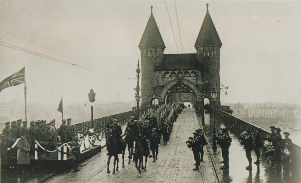 21st Bat Crossing the Rhine Dec 1918.png