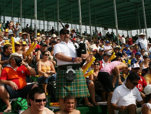 piping at 7's.jpg